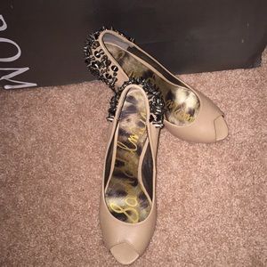 Women High Heel Sandals in very good condition👠